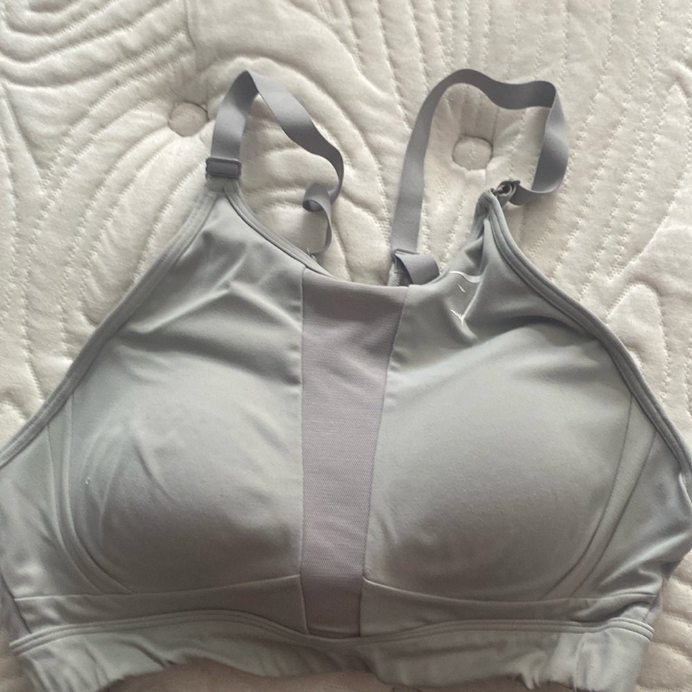 Grey Gymshark sports bra - Small
